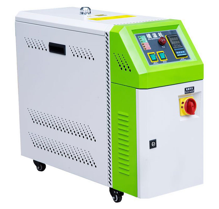 注塑機11